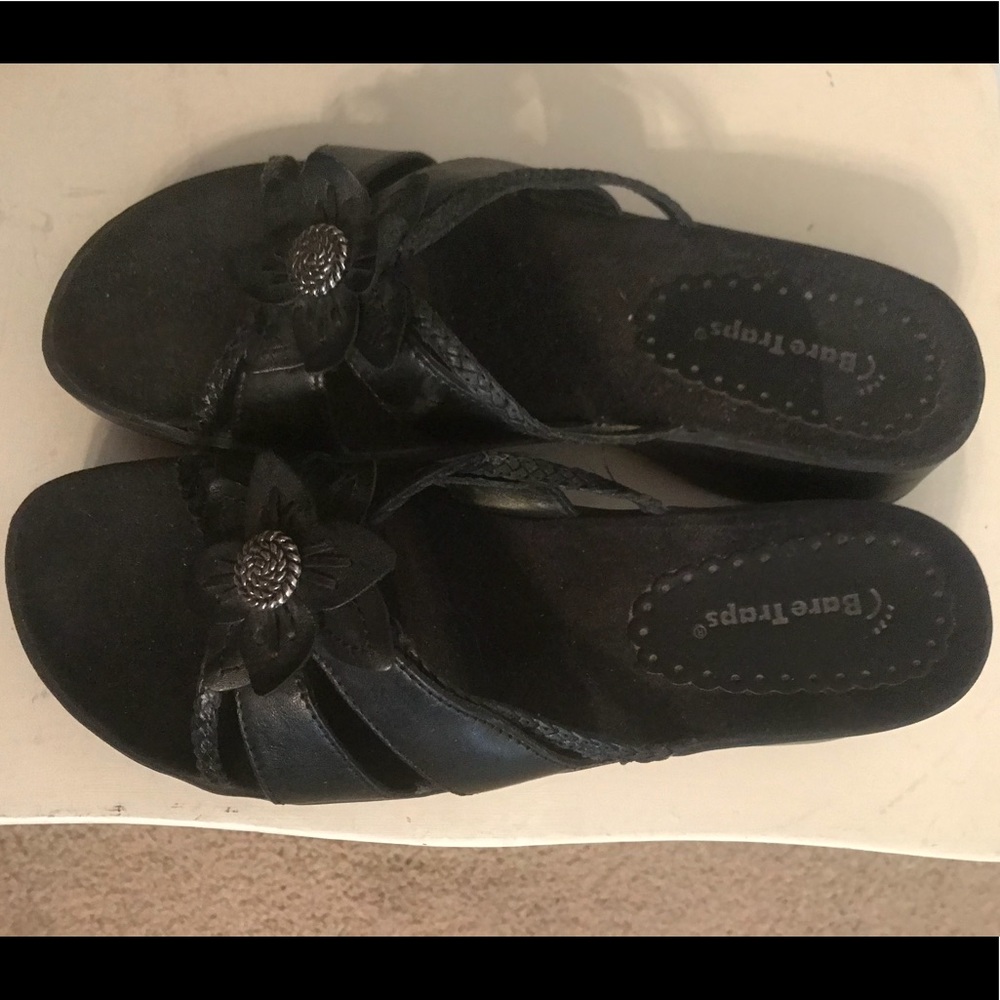 Bare Traps  sandals